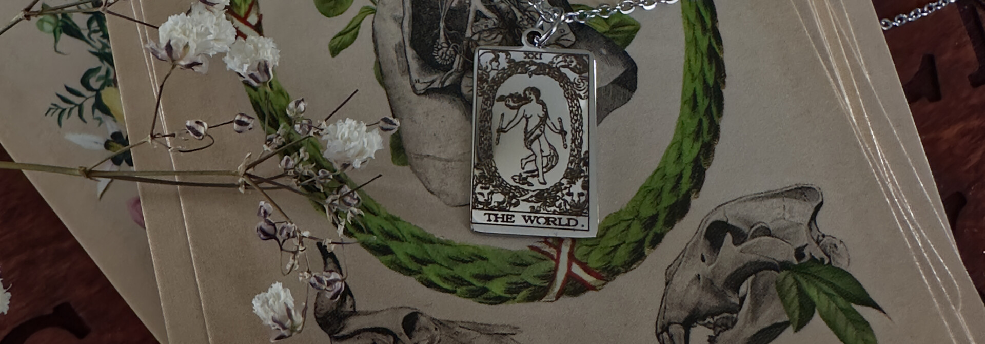 THE WORLD Tarot Necklace - SILVER