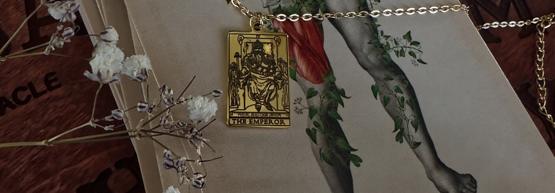 THE EMPEROR Tarot Necklace - GOLD