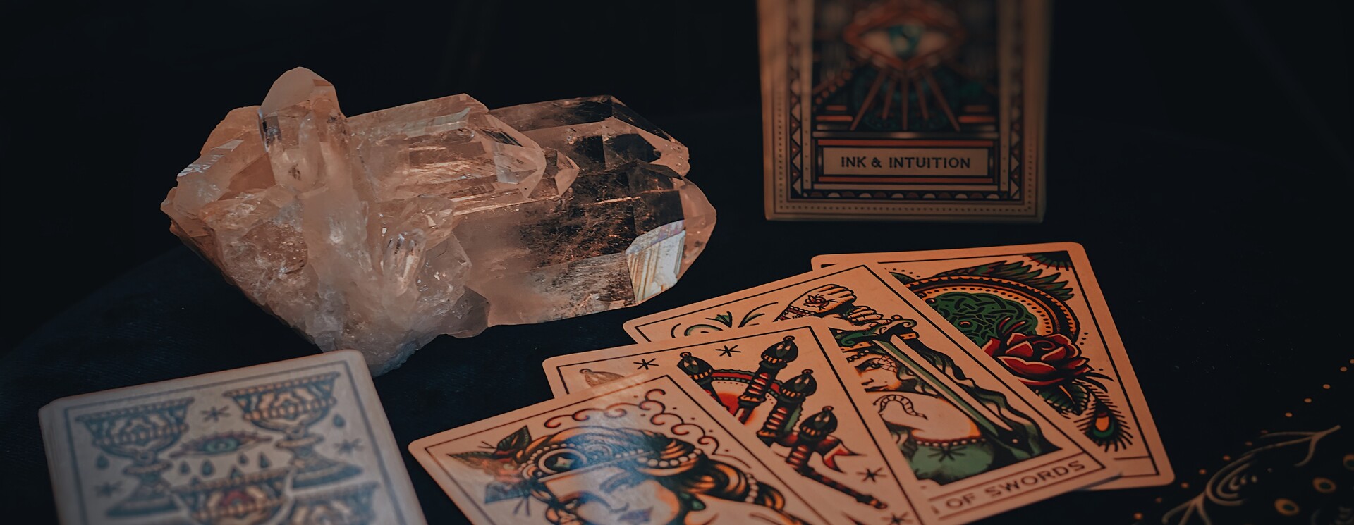 TAROT & DIVINATION CARDS