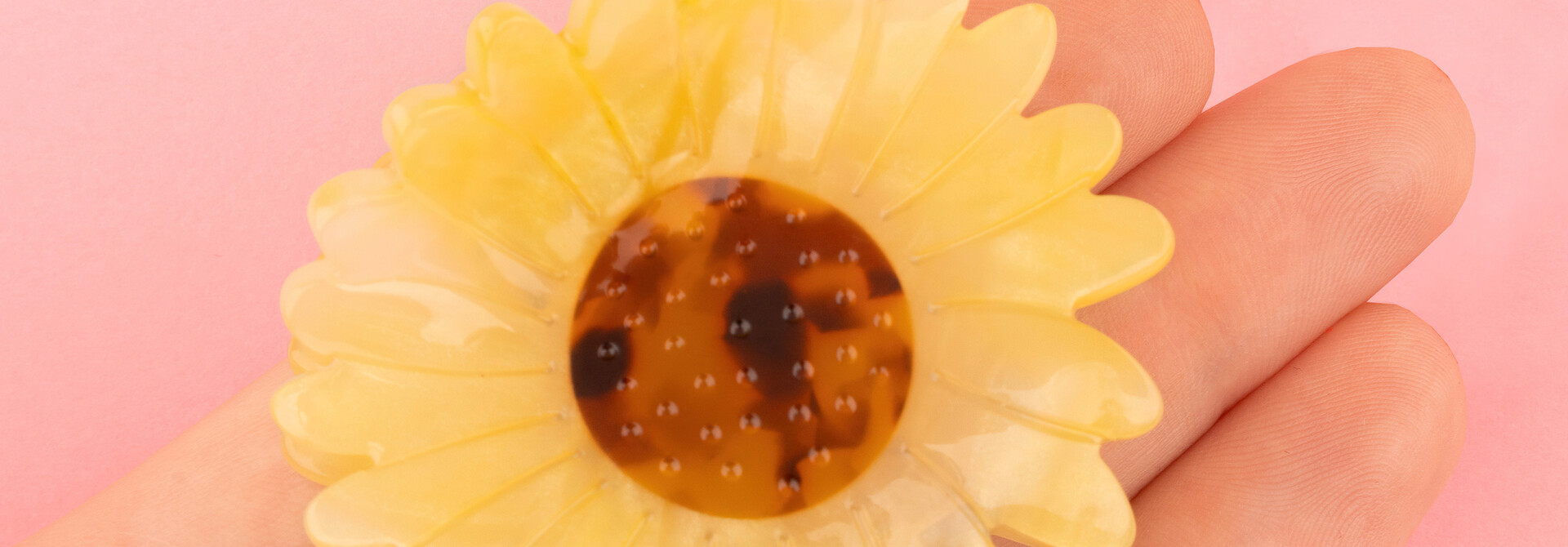 ♣ Sunflower Hair Claw