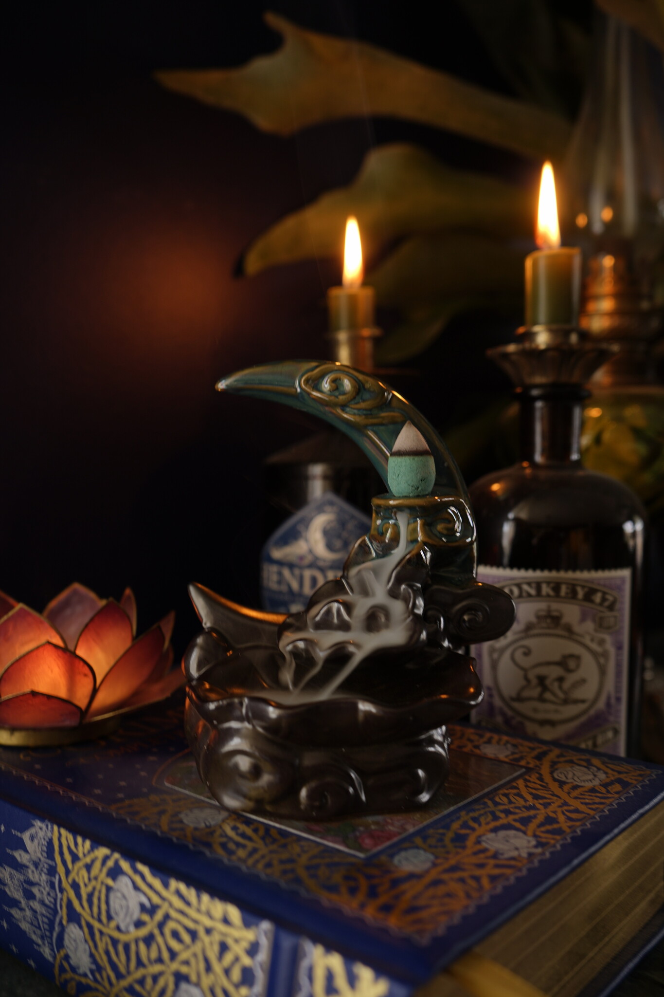 Crescent Moon Backflow Incense Burner