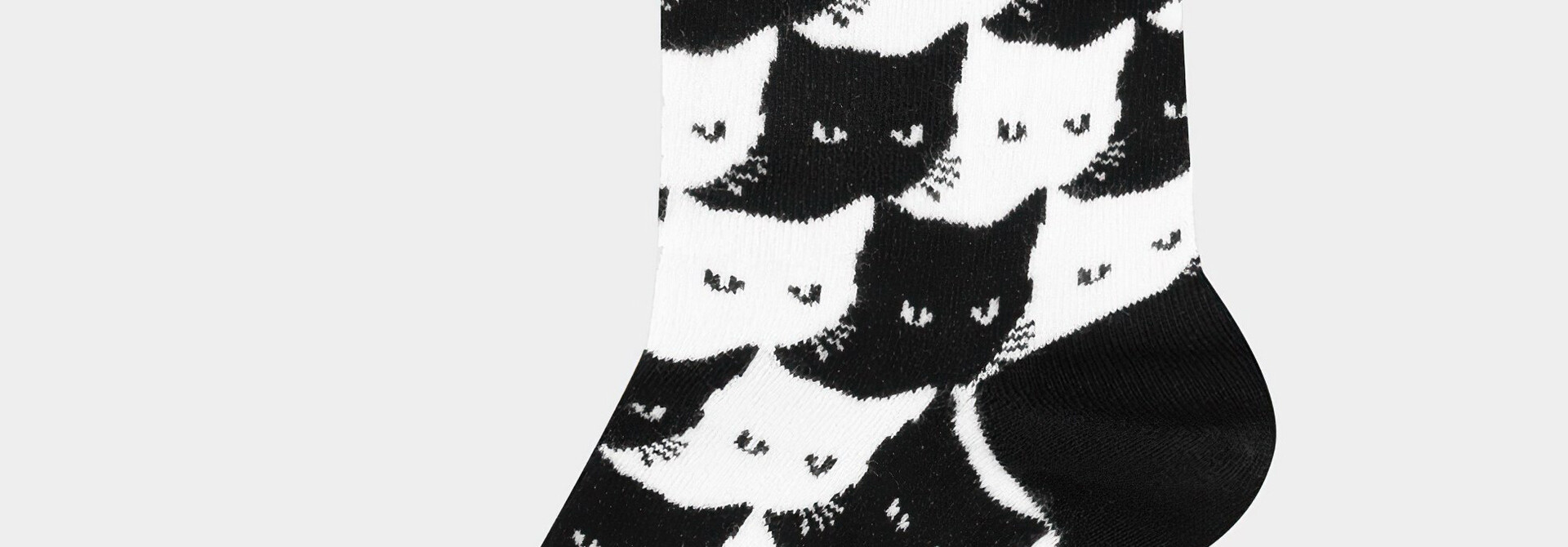 ♣ Sigtuna Black Pepita Cats Socks