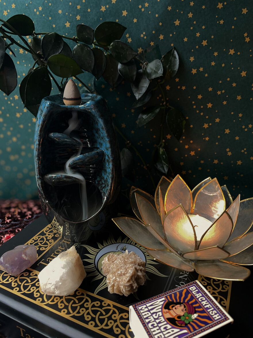 Mountain River Backflow Incense Burner Small - Blue