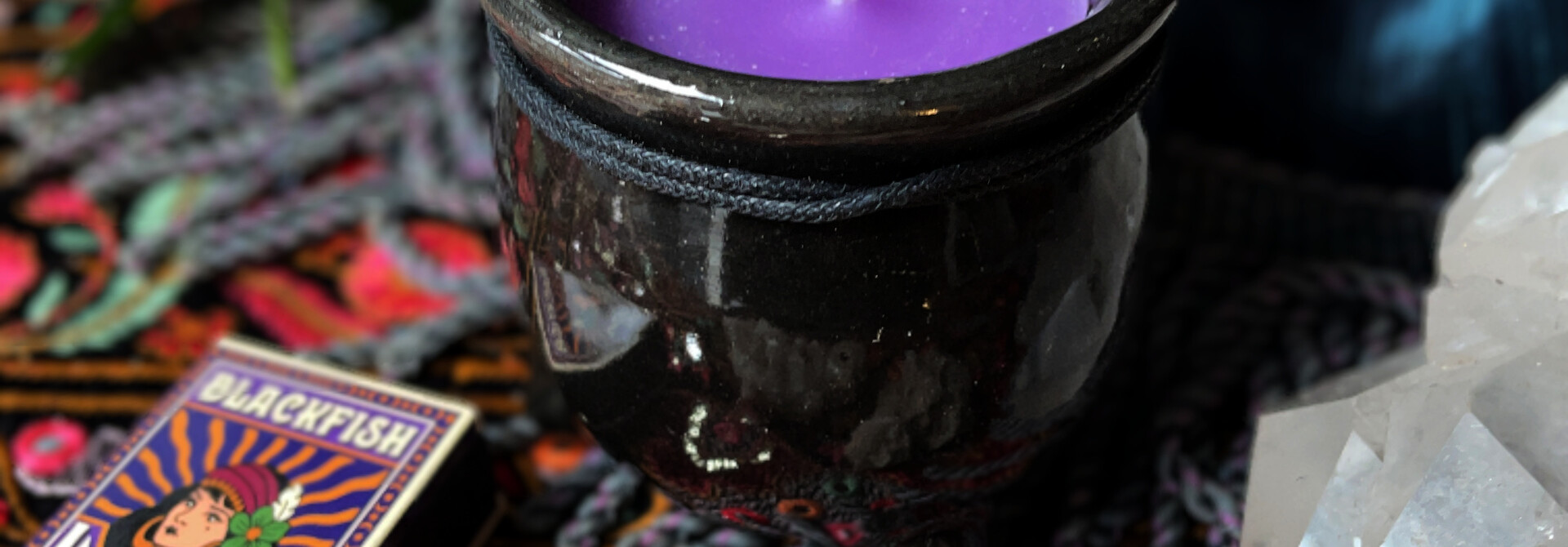 Black Magic Scented Cauldron Candle - Prosperity