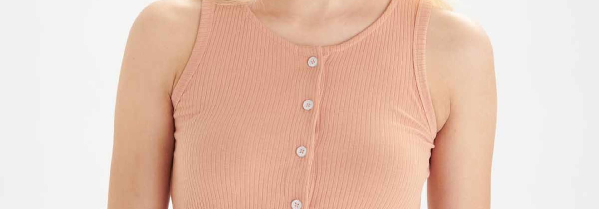 ♣ Cute As A Button Caramel Top