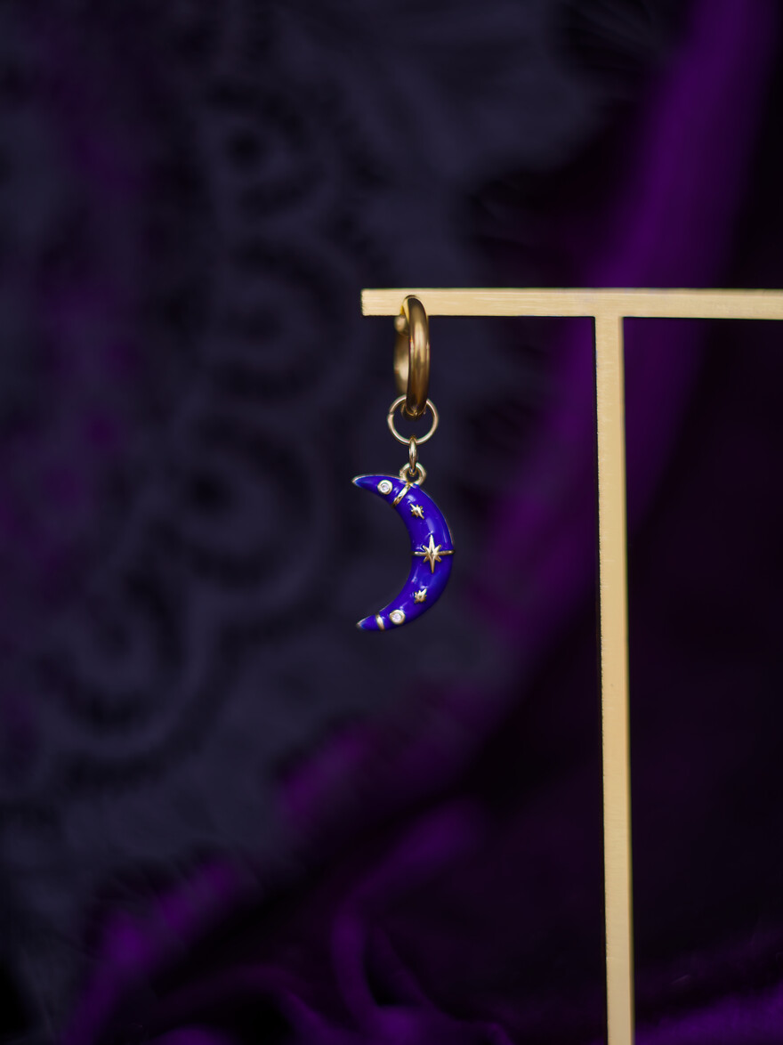 Crescent Moon Earring (a piece)