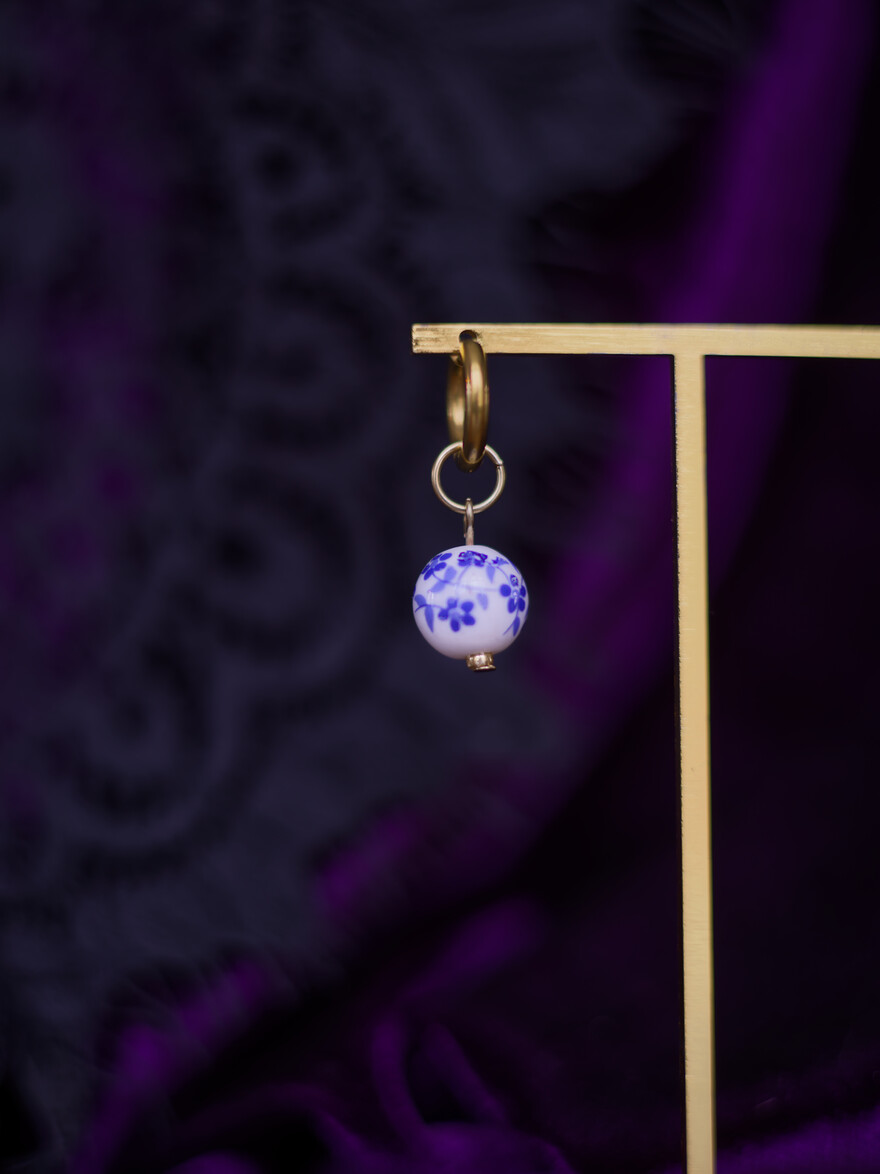 Dutch Blue Sphere Earring (a piece)