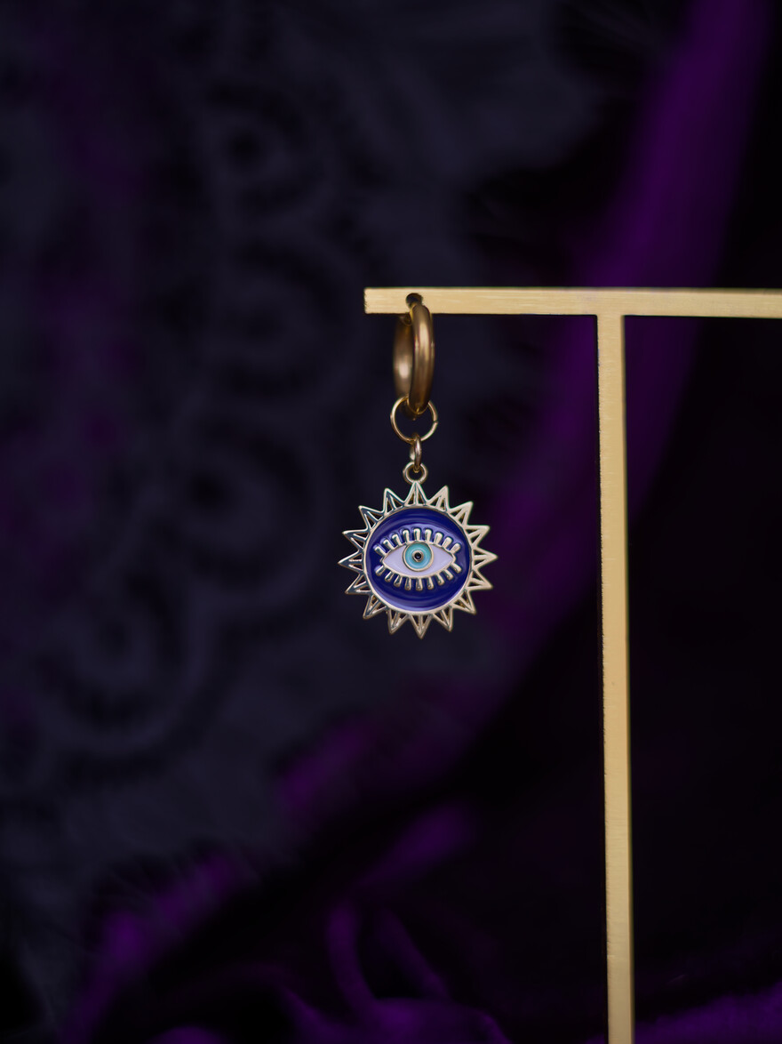 All Eyes On You Earring (a piece)