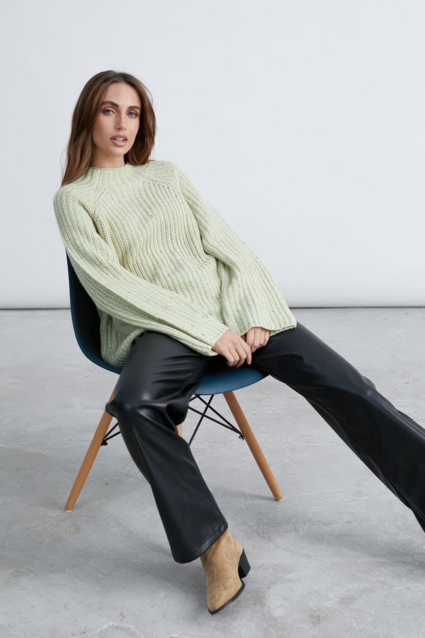 ♣ Squeaky Boots Faux Leather Pants-3