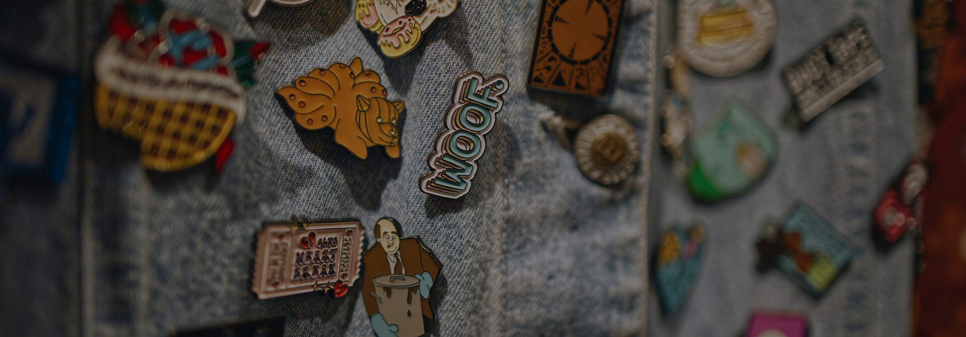 IN-STORE EXCLUSIVE: PINS