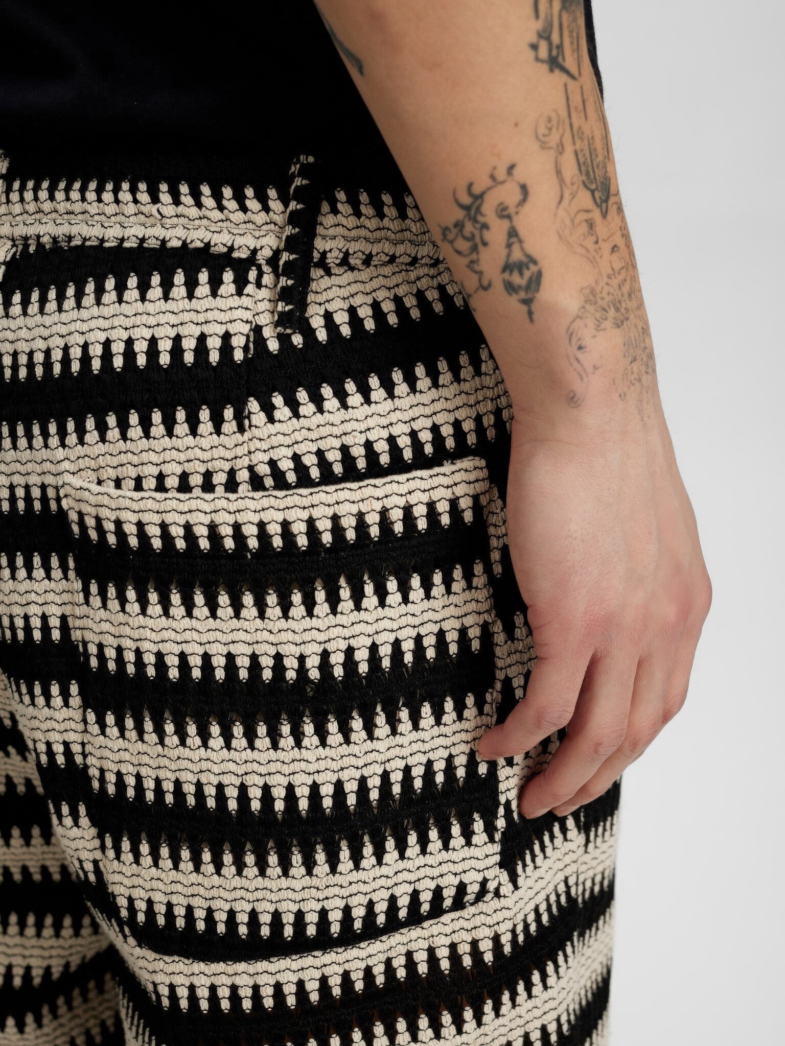 Akjan Sawfish Shorts-5