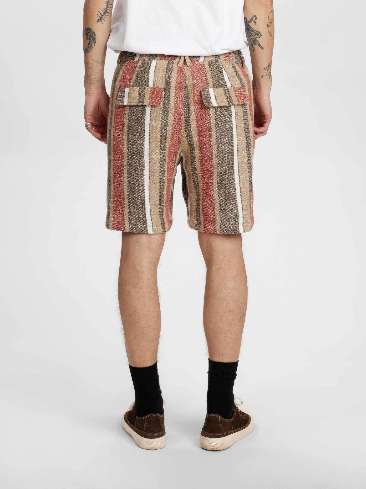 Akjan Spring Structure Shorts-4