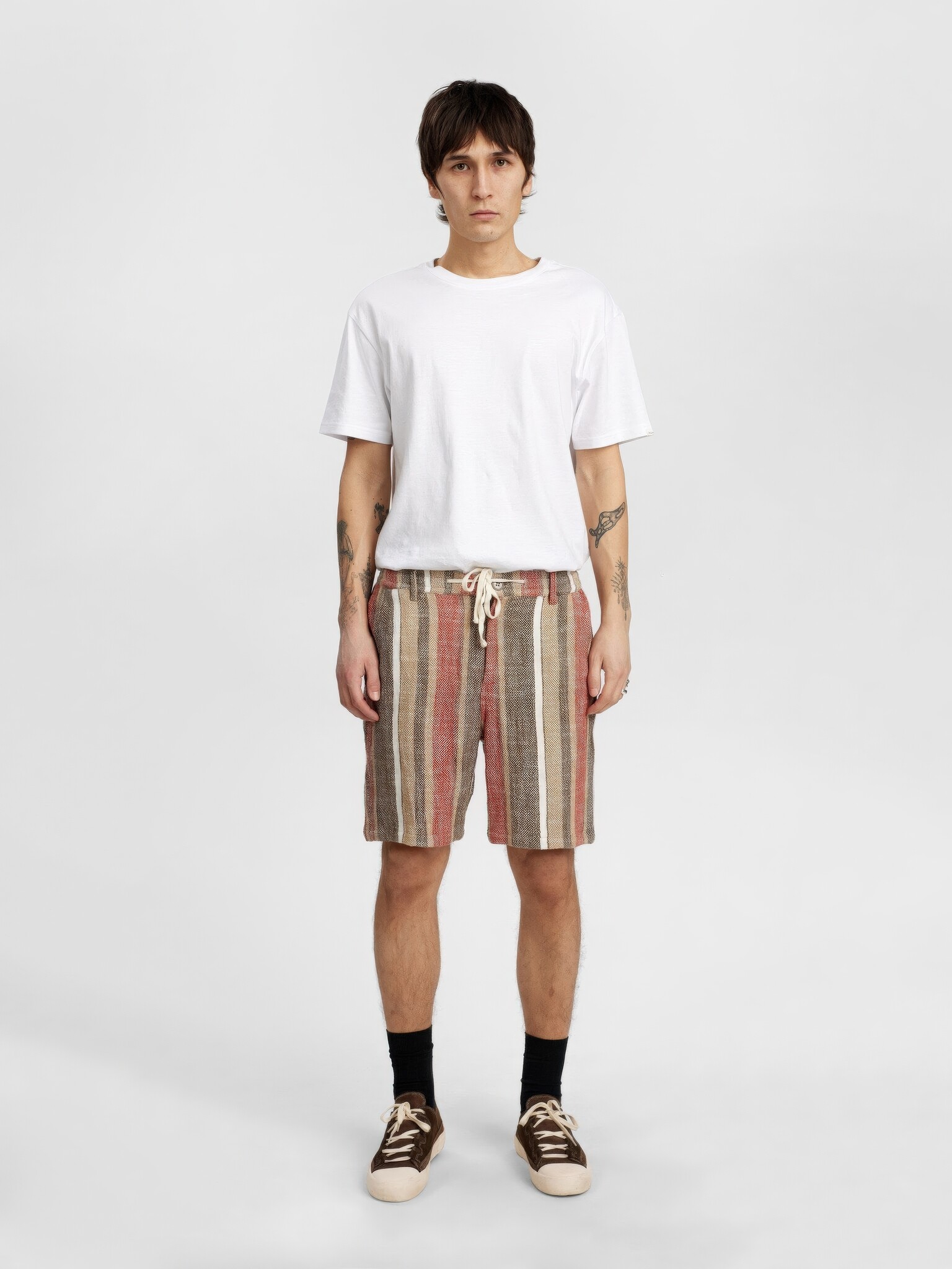 Akjan Spring Structure Shorts-3