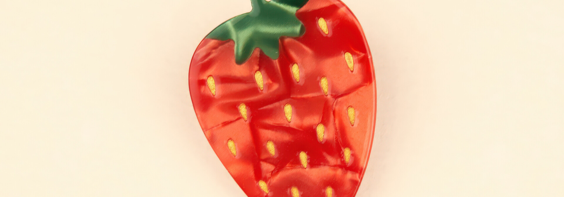 ♣ Strawberry Hair Clip