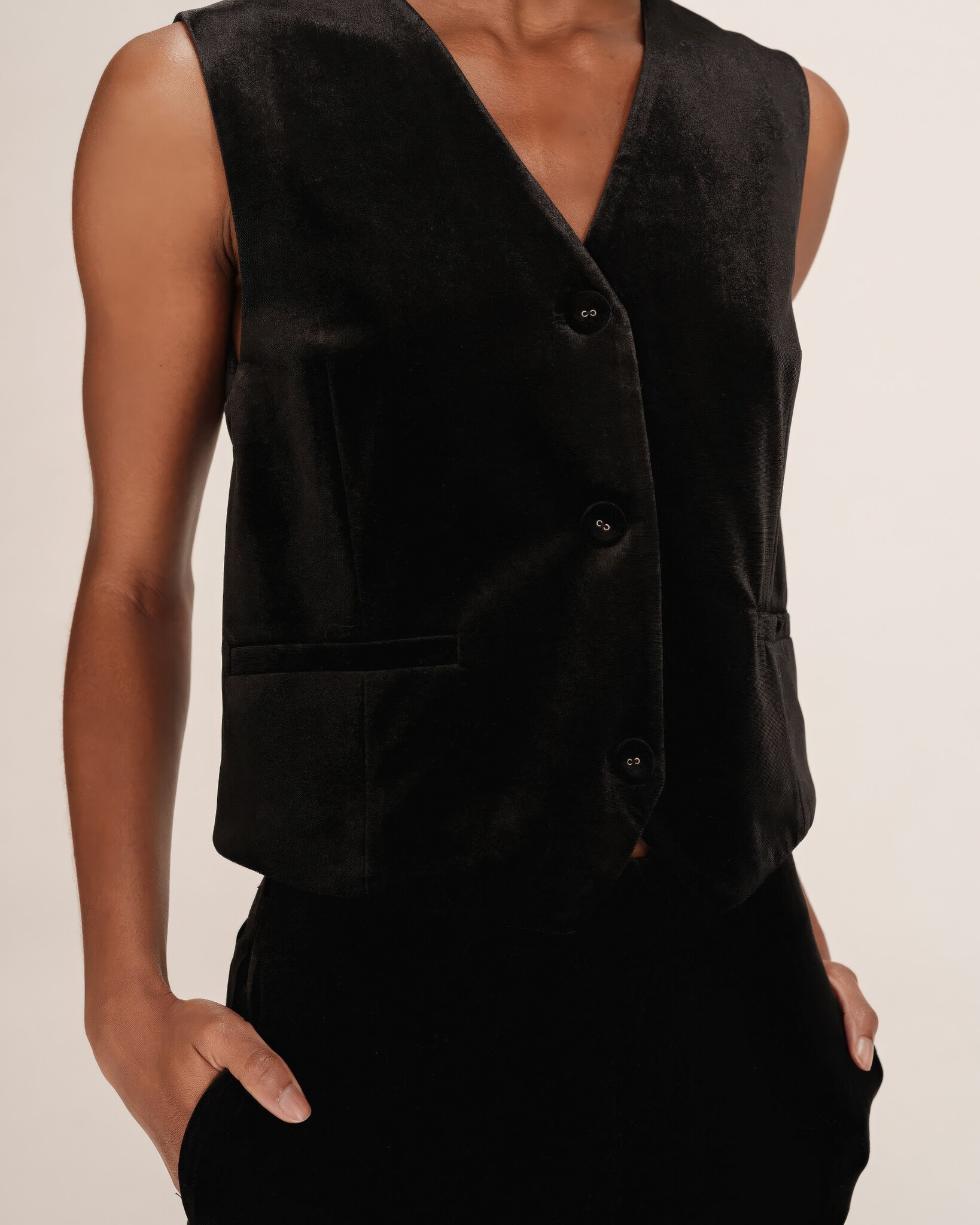 Totem Black Pantheress Gilet-2