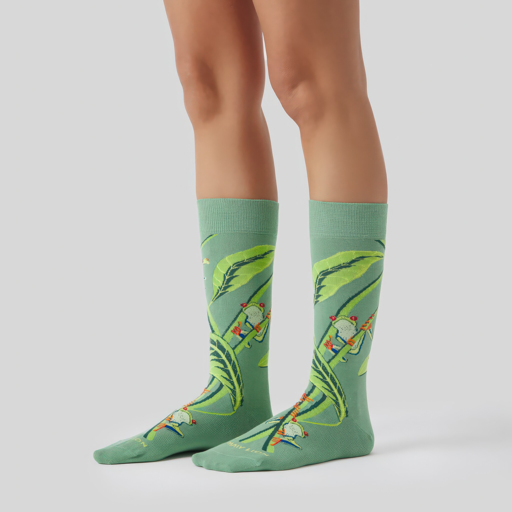 ♣ Green Pura Vida Red-Eyed Tree Frog Socks-2