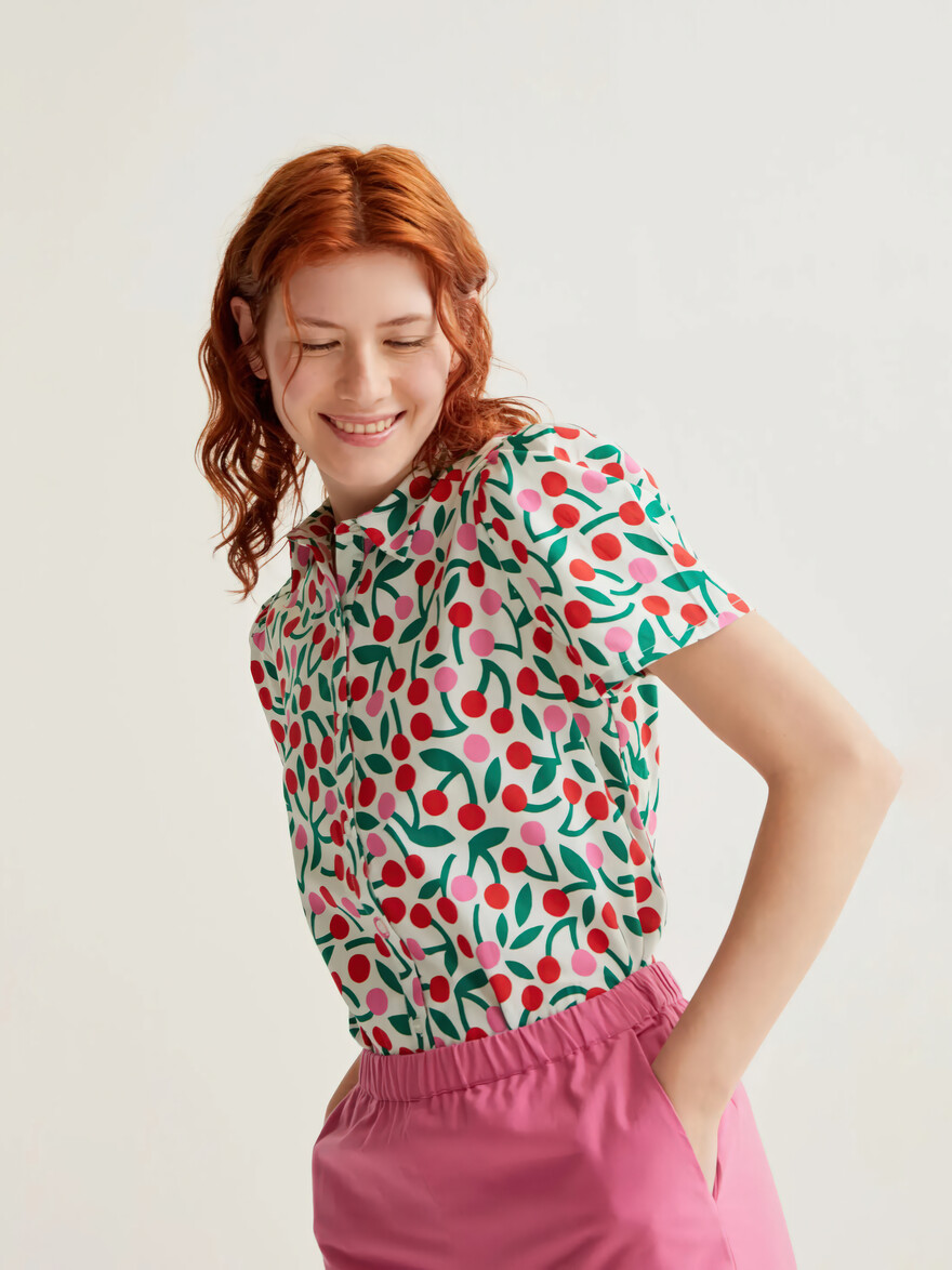Peggy Patio Flower Blouse