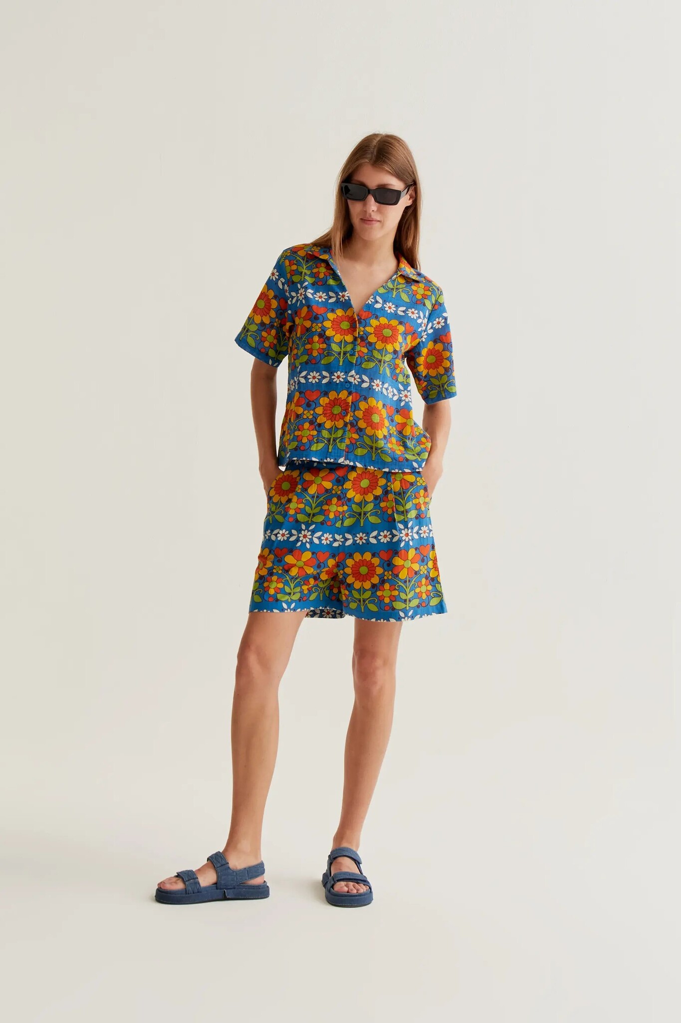 Blossomy Boulevard Shorts-4