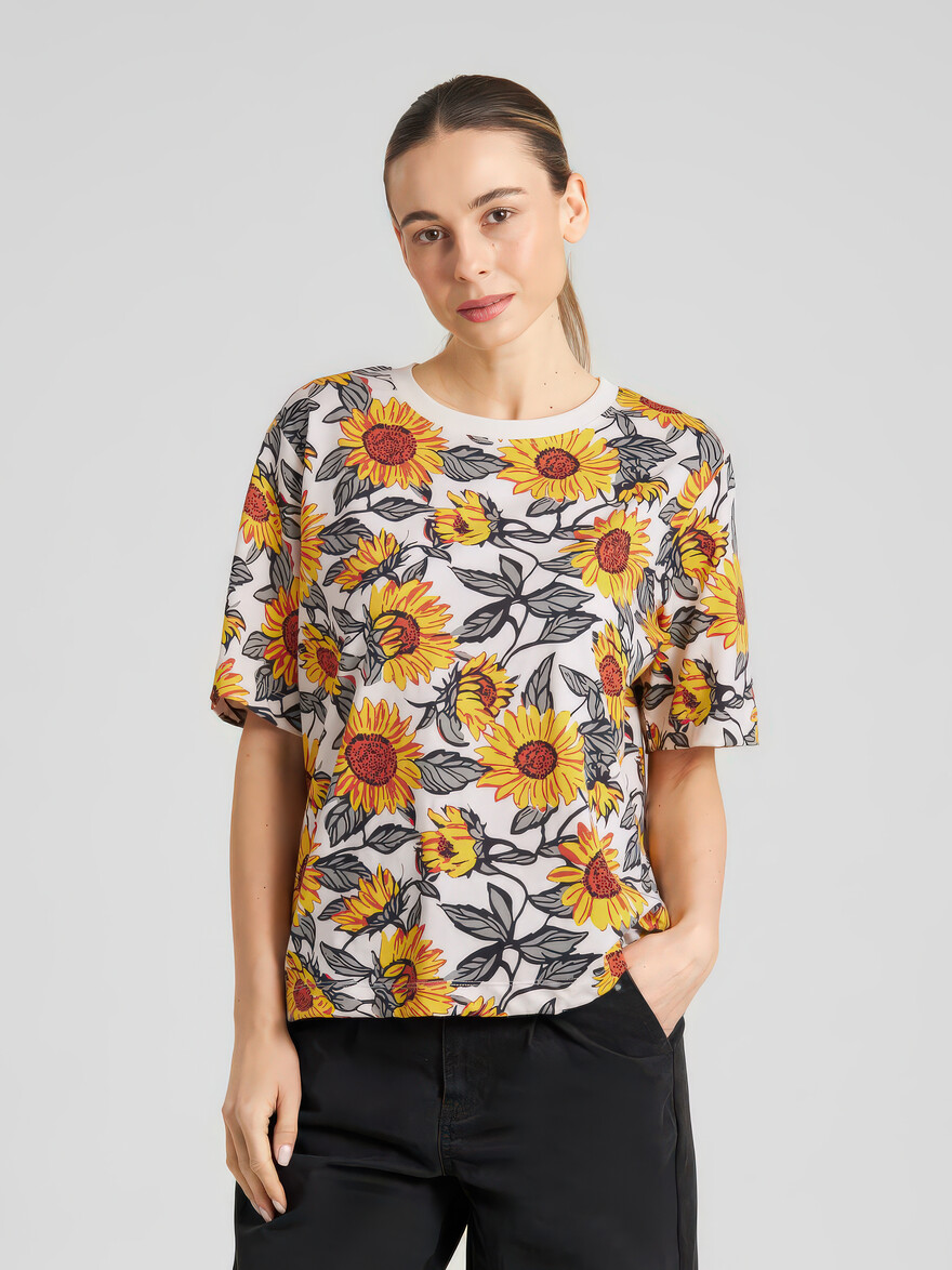♣ Vadstena Sunny Sunflower Tee