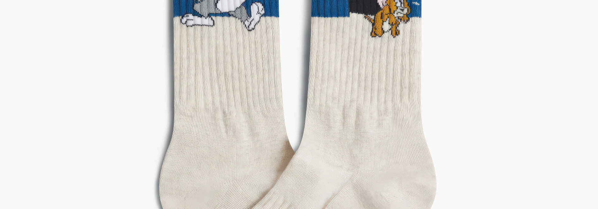 ♣ Athletic Beige Tom and Jerry Mouse Door Socks