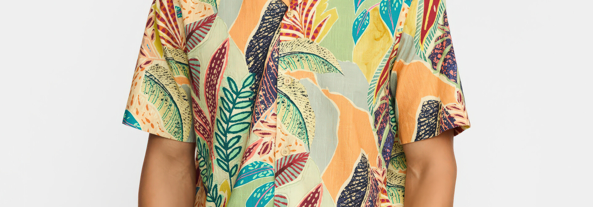 ♣ Serengeti Fern Resort Shirt