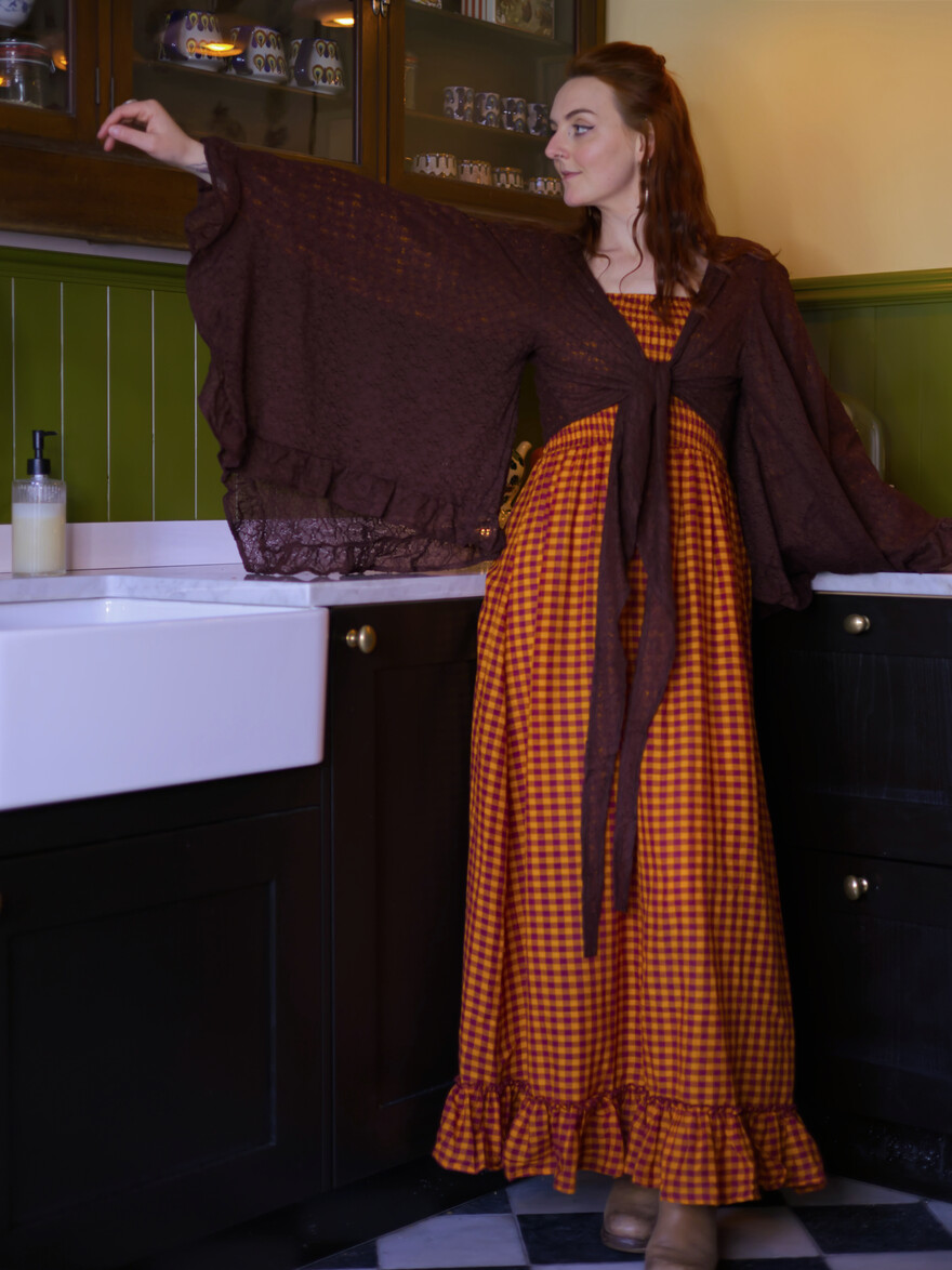 The Lilith Lace Blouse (CARDAMOM)