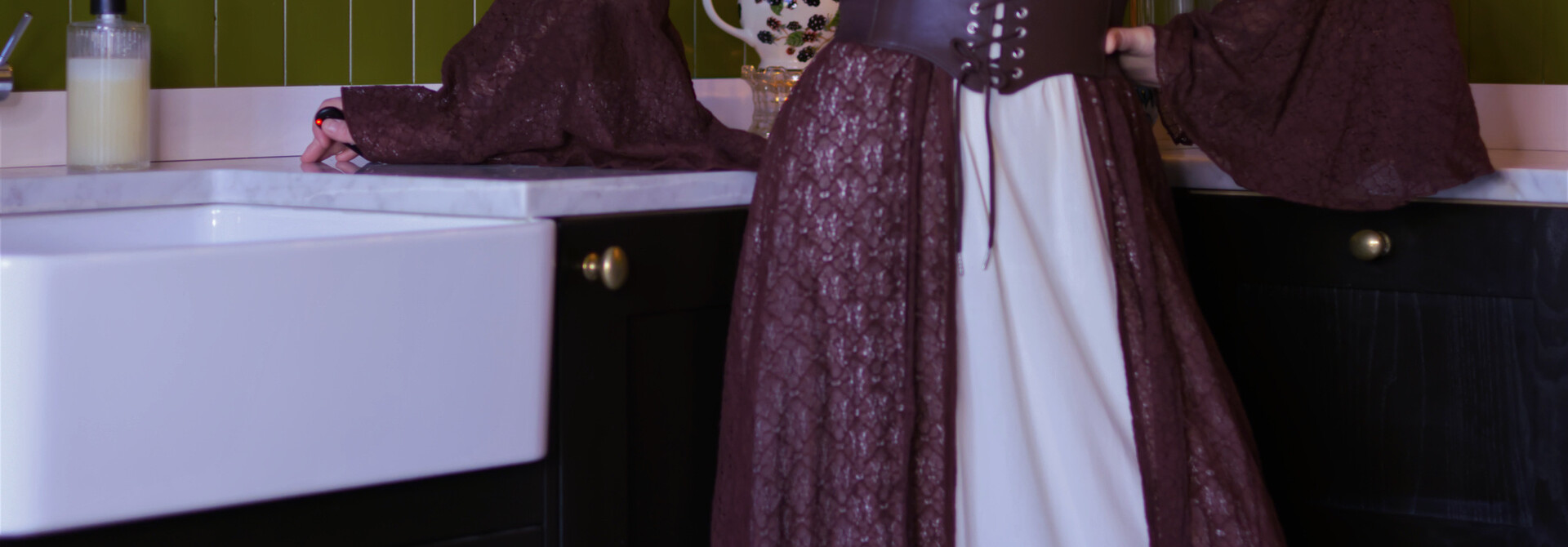 The Aurora Lace Dress (CARDAMOM)