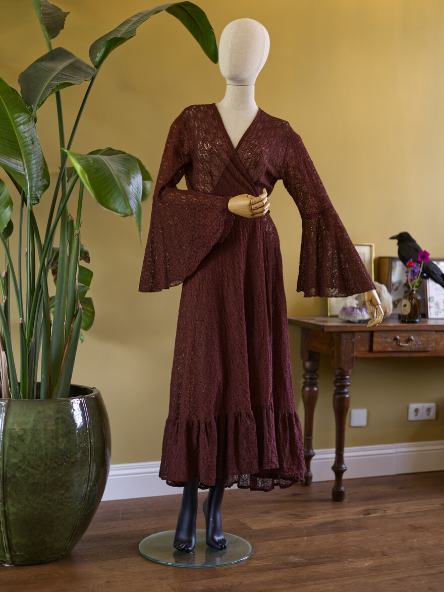 The Aurora Lace Dress (CARDAMOM)