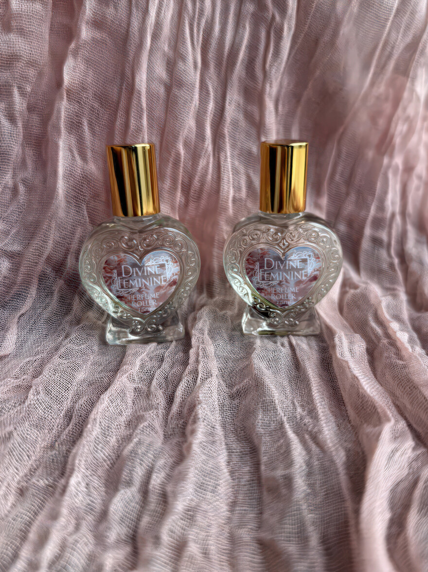♣ Divine Feminine Perfume Roller (15ml)