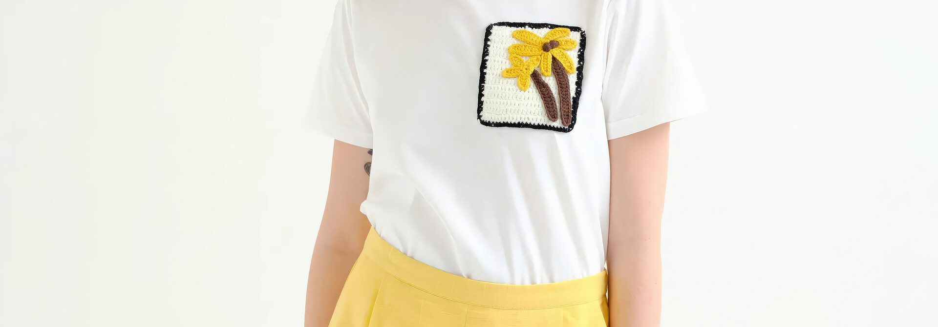 Pocket Full Of Flowers Tee