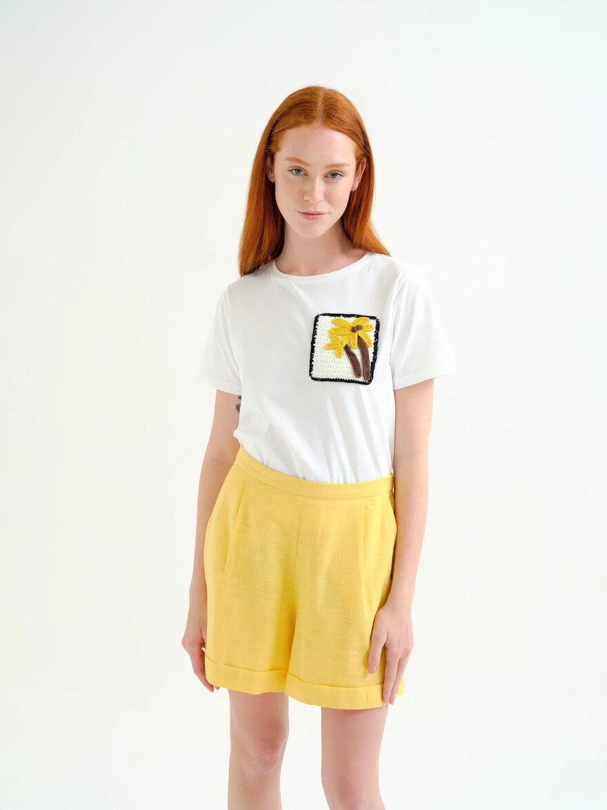 Pocket Full Of Flowers Tee