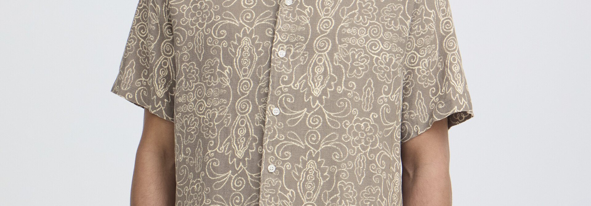 Utkolt Roman Vase Shirt