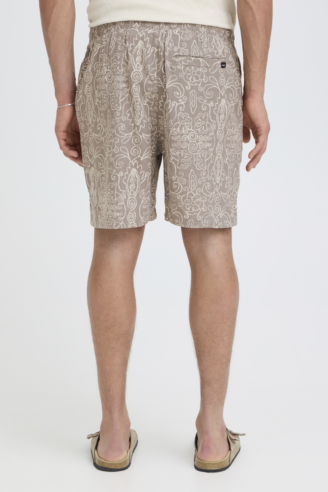 Liam Utkolt Roman Vase Shorts-5