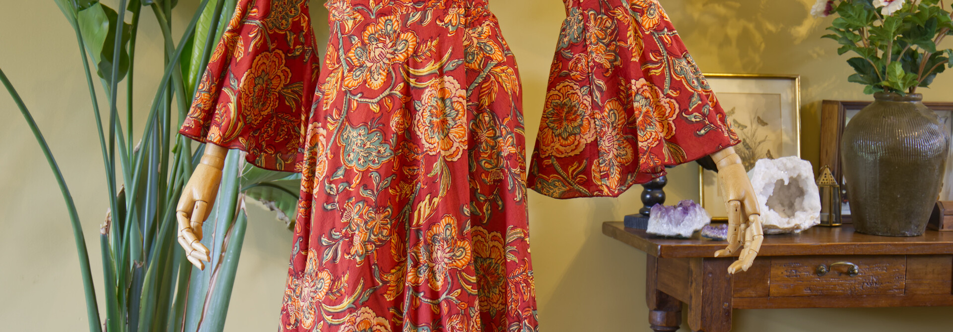 The Plantae Dress (LADYBUG)
