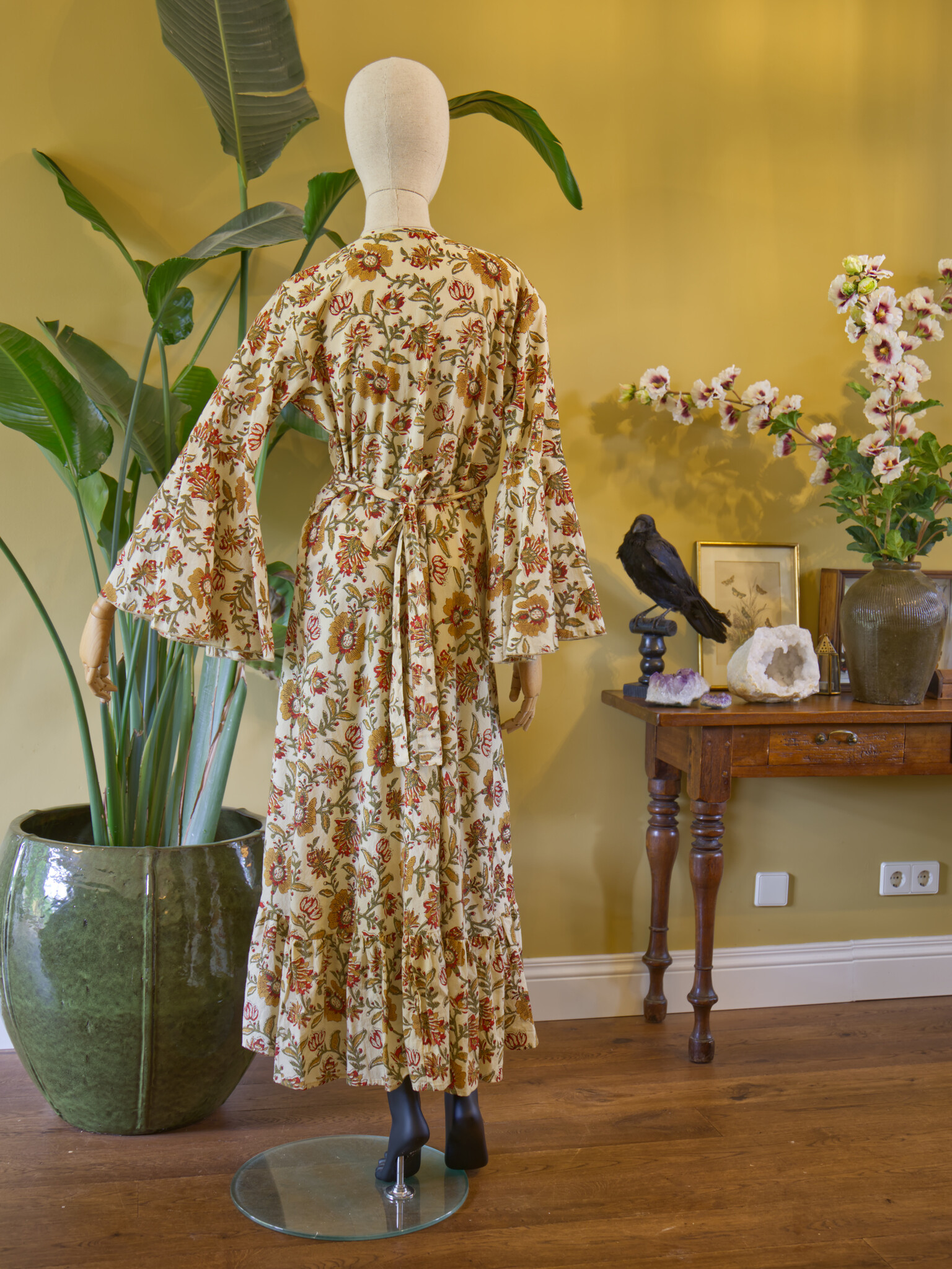 The Plantae Dress (BUMBLEBEE)-4