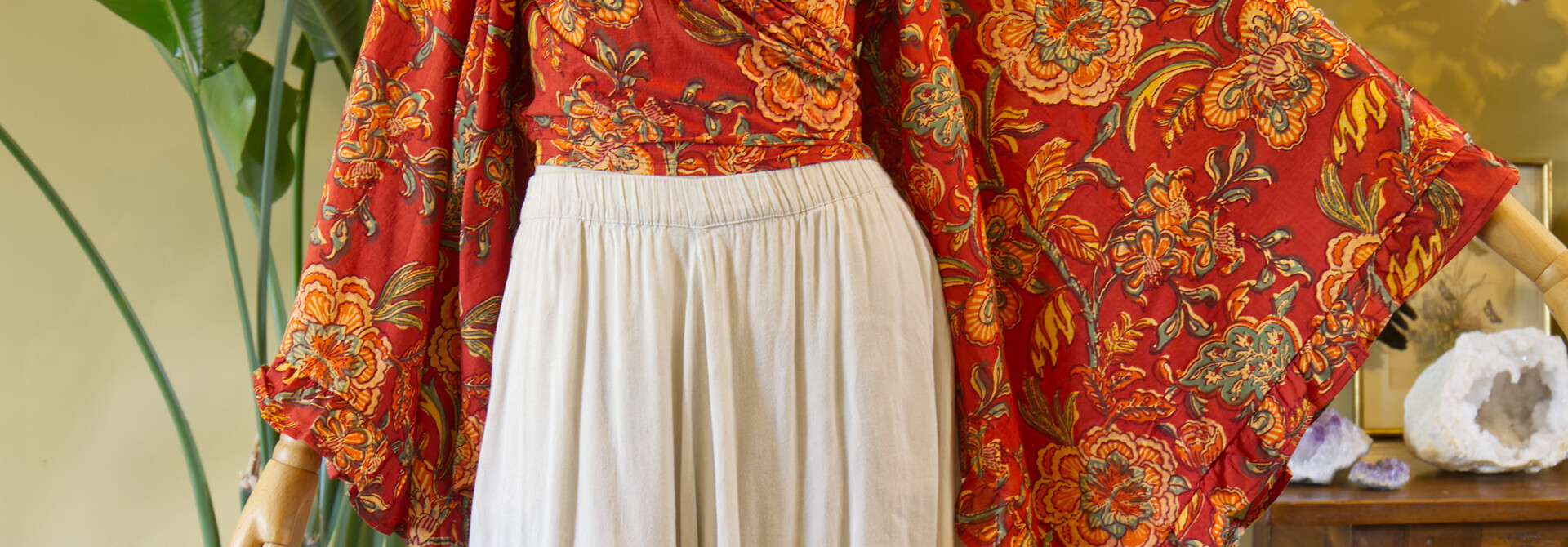 The Petal Blouse (LADYBUG)