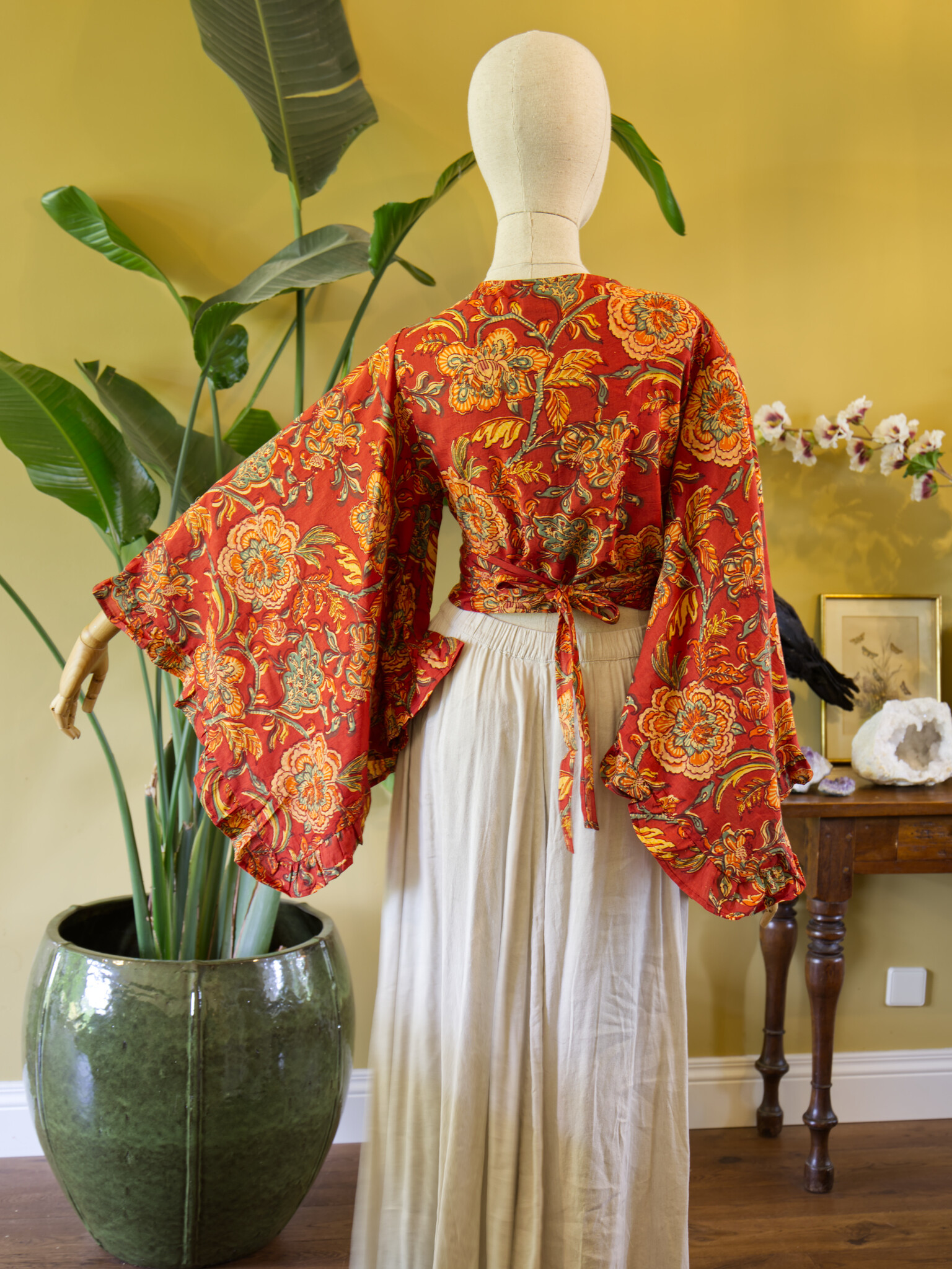 The Petal Blouse (LADYBUG)-2