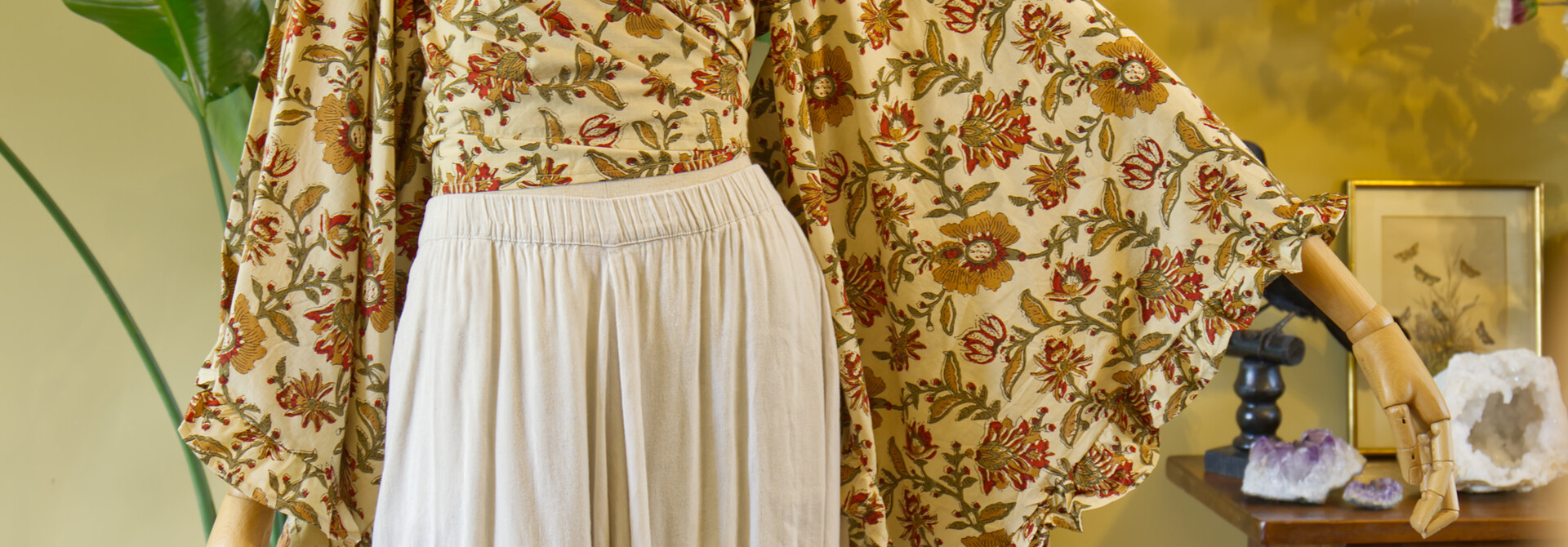 The Petal Blouse (BUMBLEBEE)