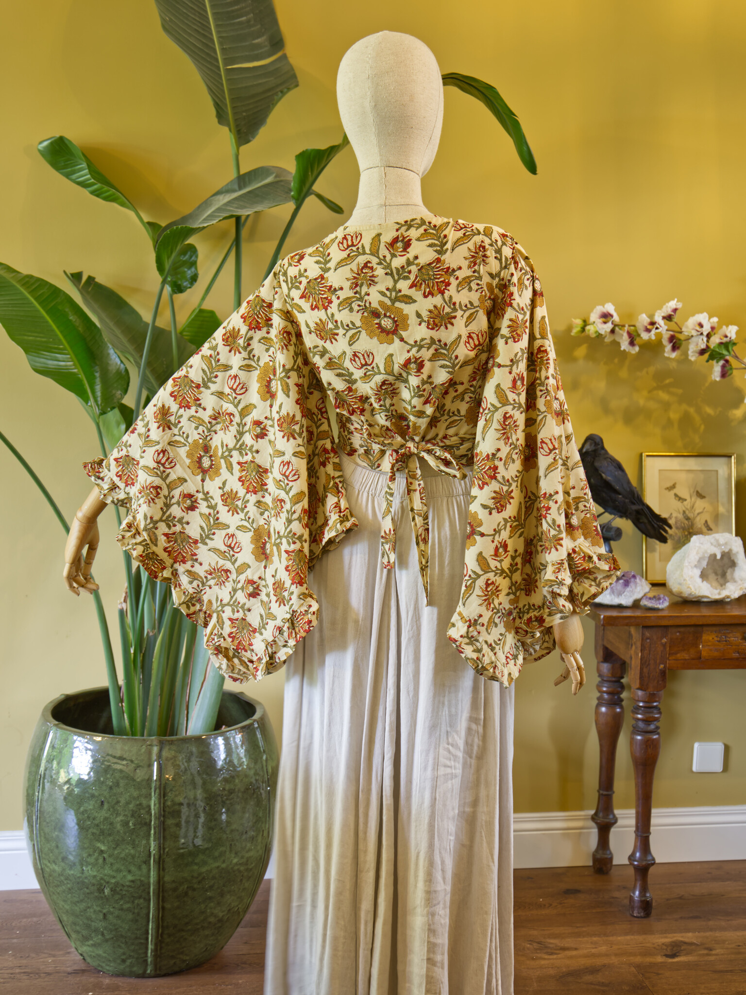 The Petal Blouse (BUMBLEBEE)-5
