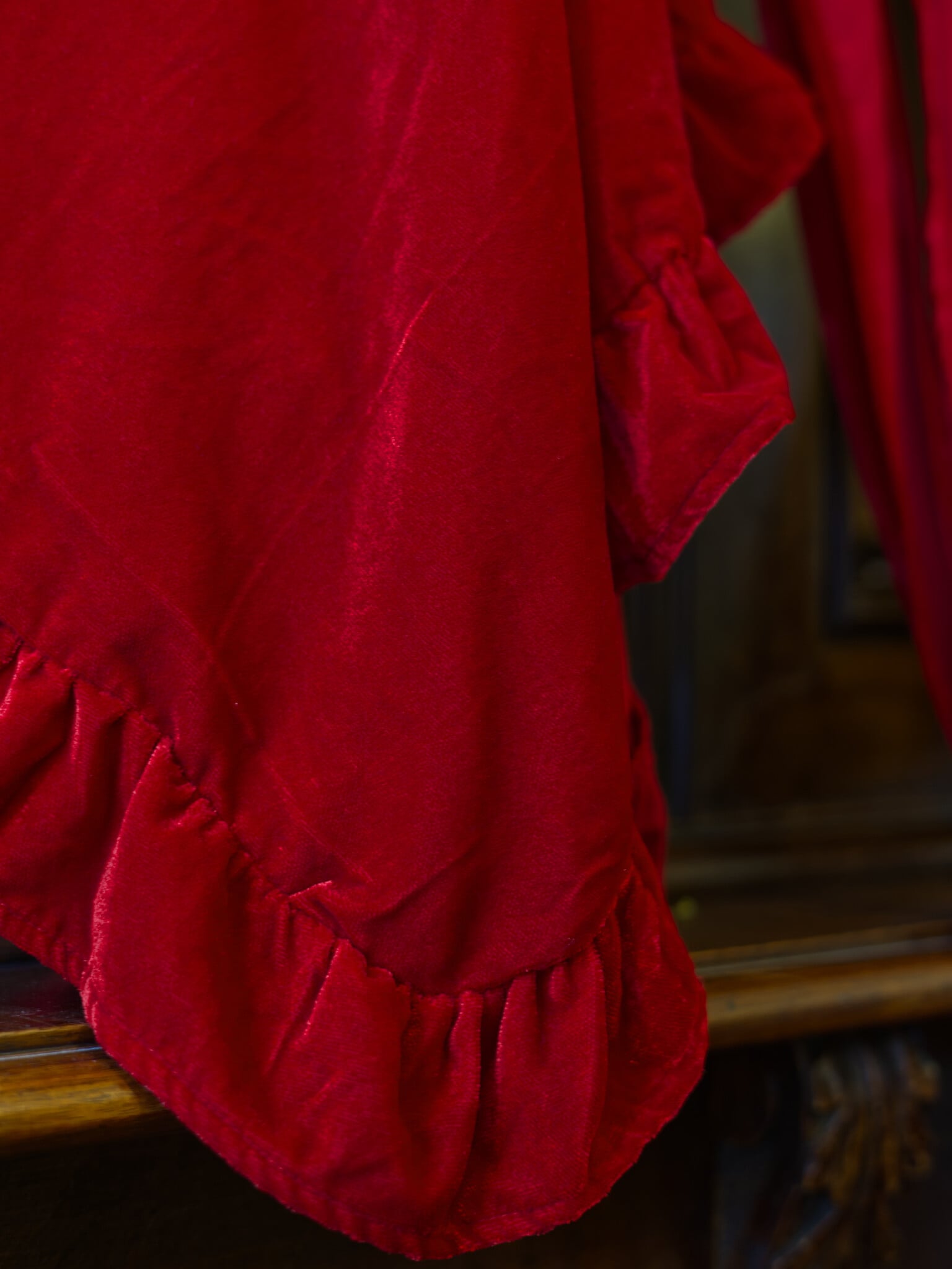 The Litha Blouse (SCARLET)-3