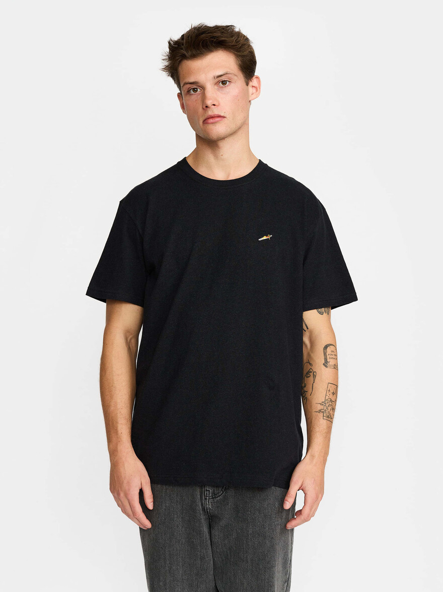 ♣ Black Surfer's Rest Tee
