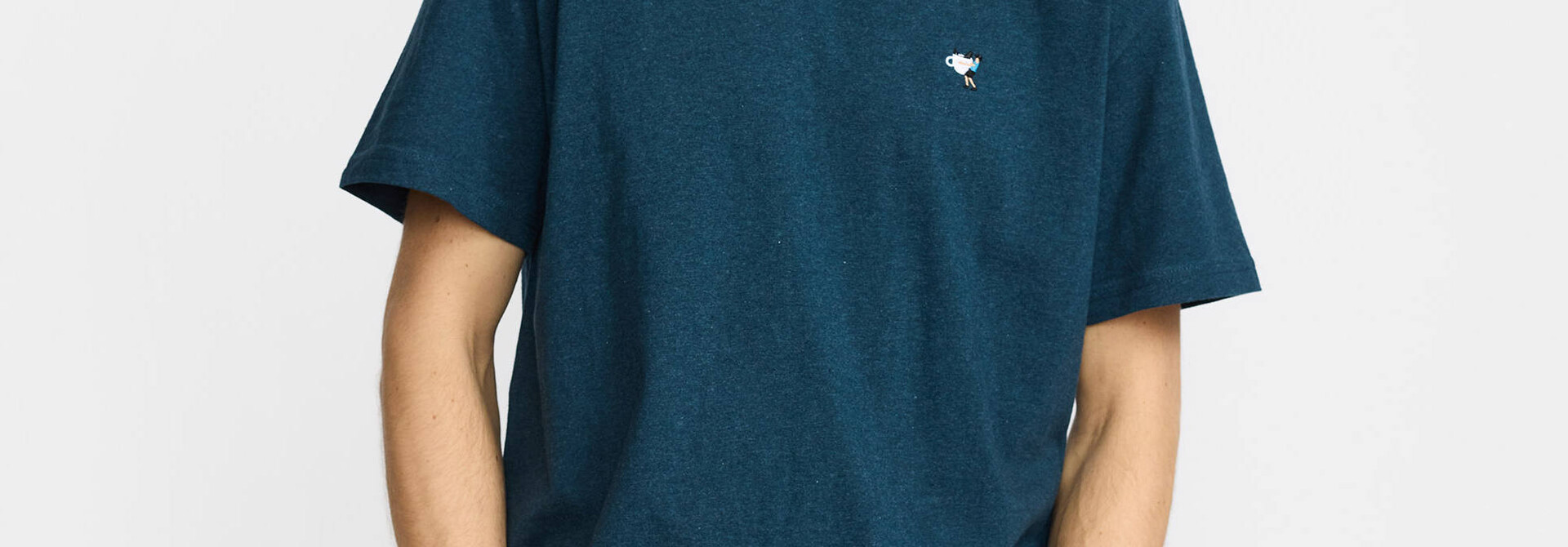♣ Dark Petrol Carry Coffee Tee