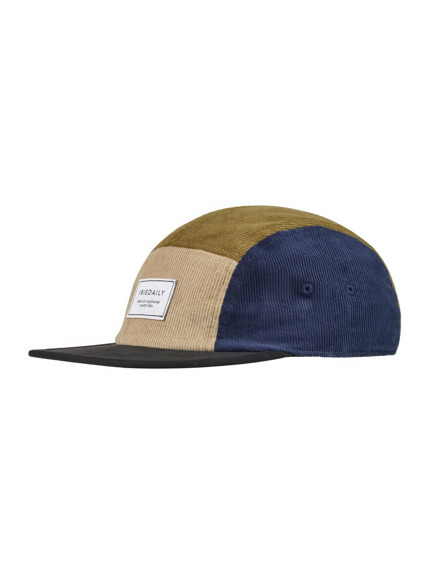♣ Corvin Fisherman Panel Cap