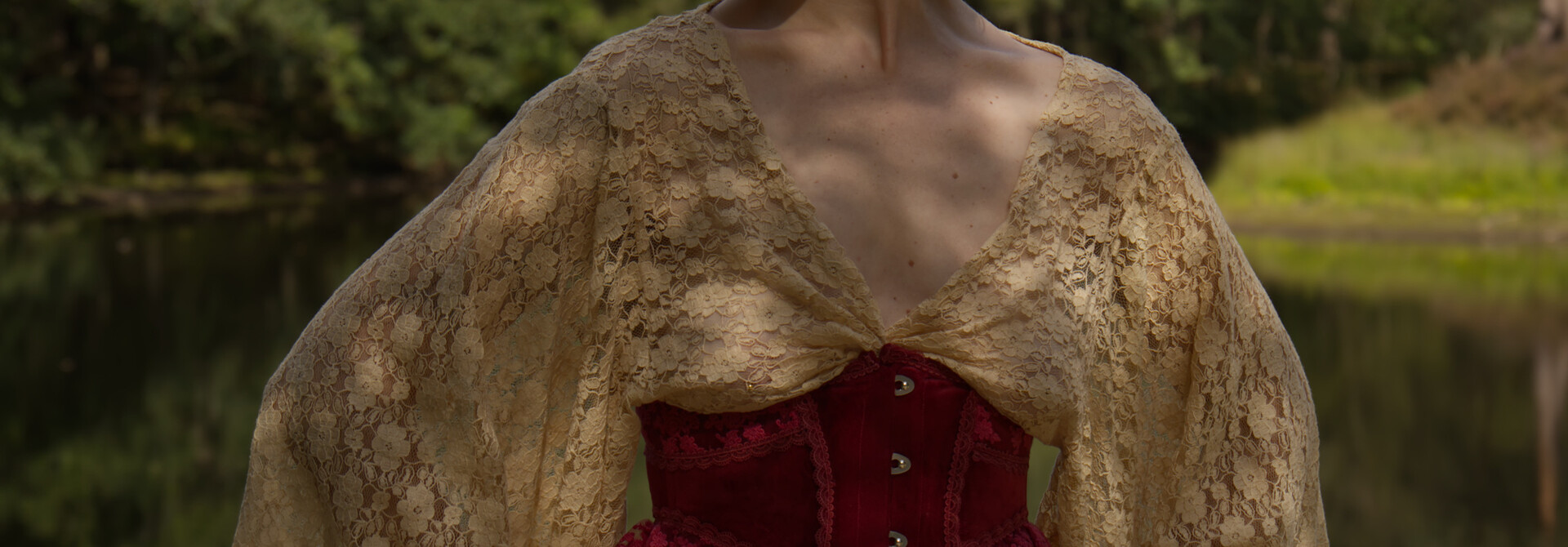 The Isadora Corset Belt (CARMINE)