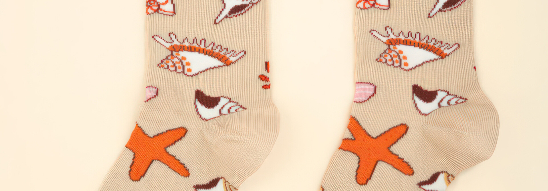 ♣ Seashell Socks
