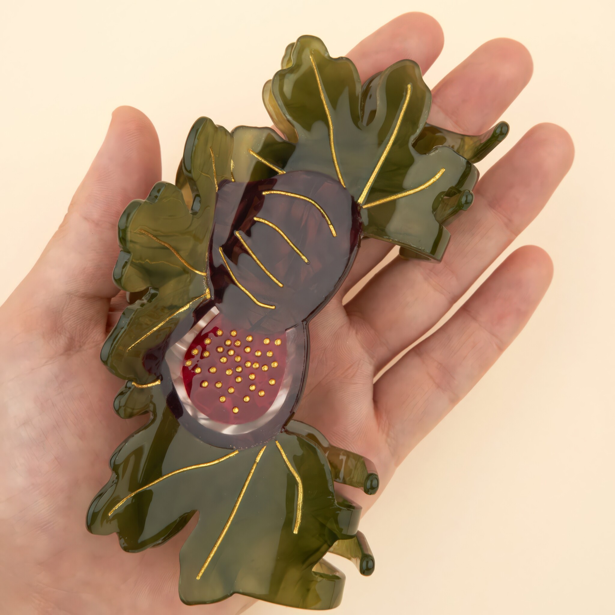 ♣ Fig Tree Hair Claw-3