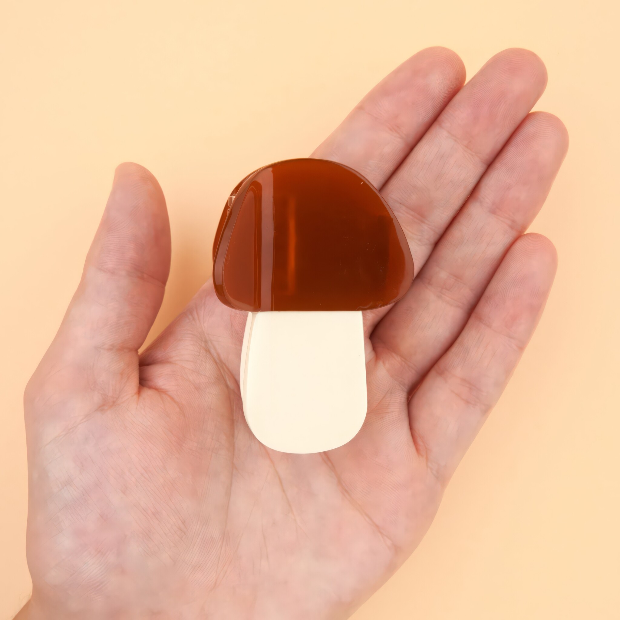 ♣ Bolete Mushroom Hair Claw-3
