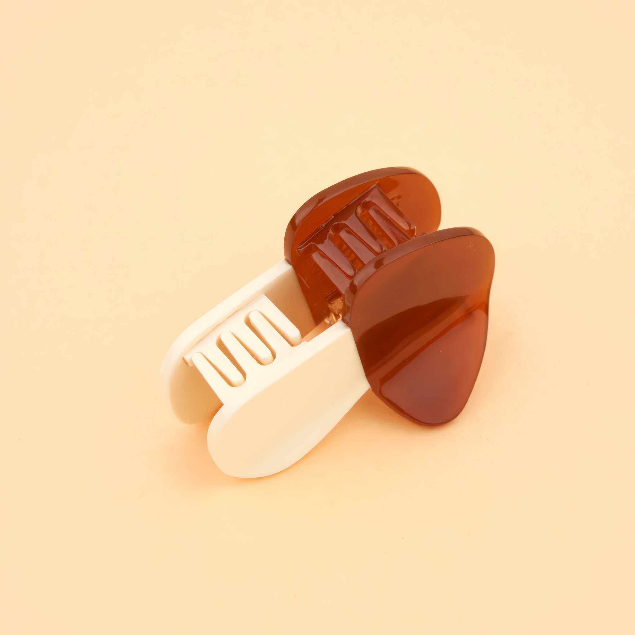 ♣ Bolete Mushroom Hair Claw-4