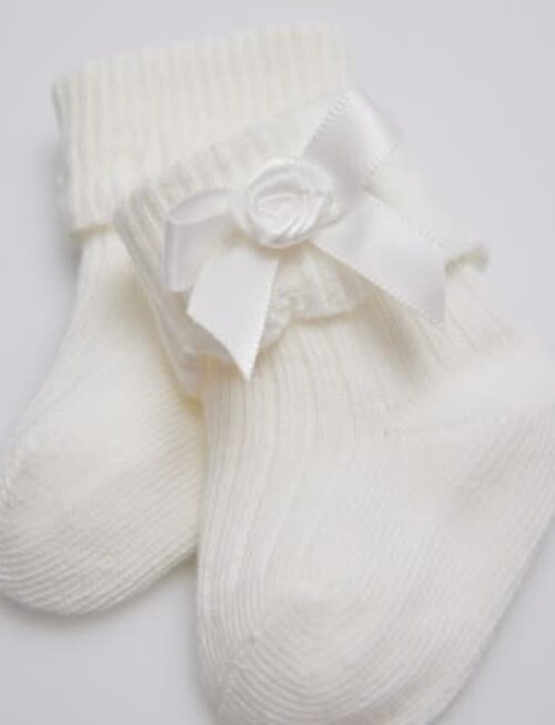 In Control In Control Kousen Newborn Rib/Bow Off White