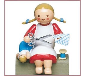 Wendt & Kühn Meisje met schaar blauw of rood truitje Wendt & Kühn Meisje met schaar blauw of rood truitje